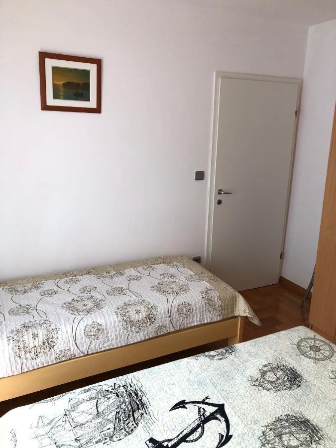 Vito & Rocco Apartment Малинська Екстер'єр фото